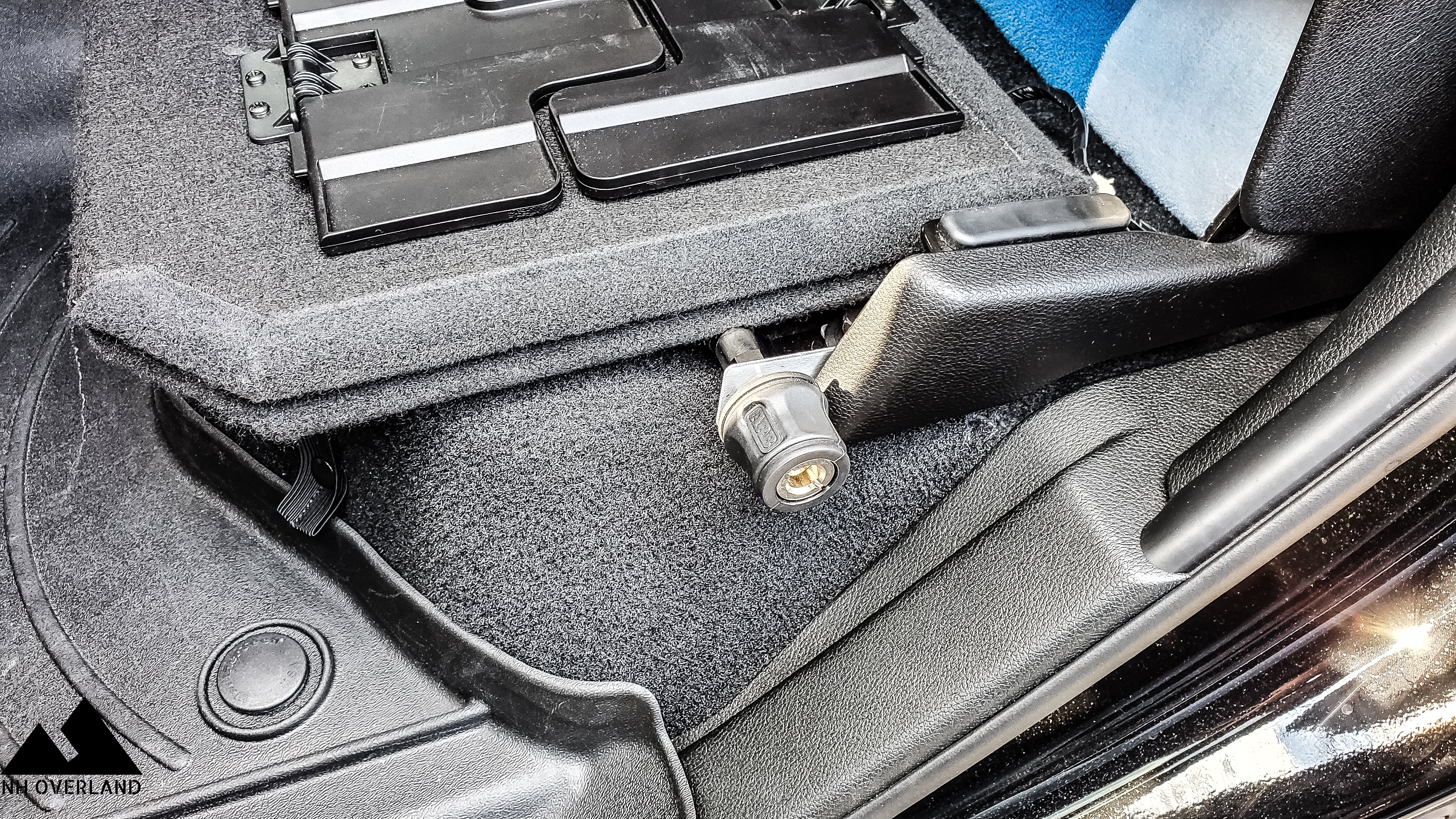 RAM Under Seat Compressor Mount - Image 9