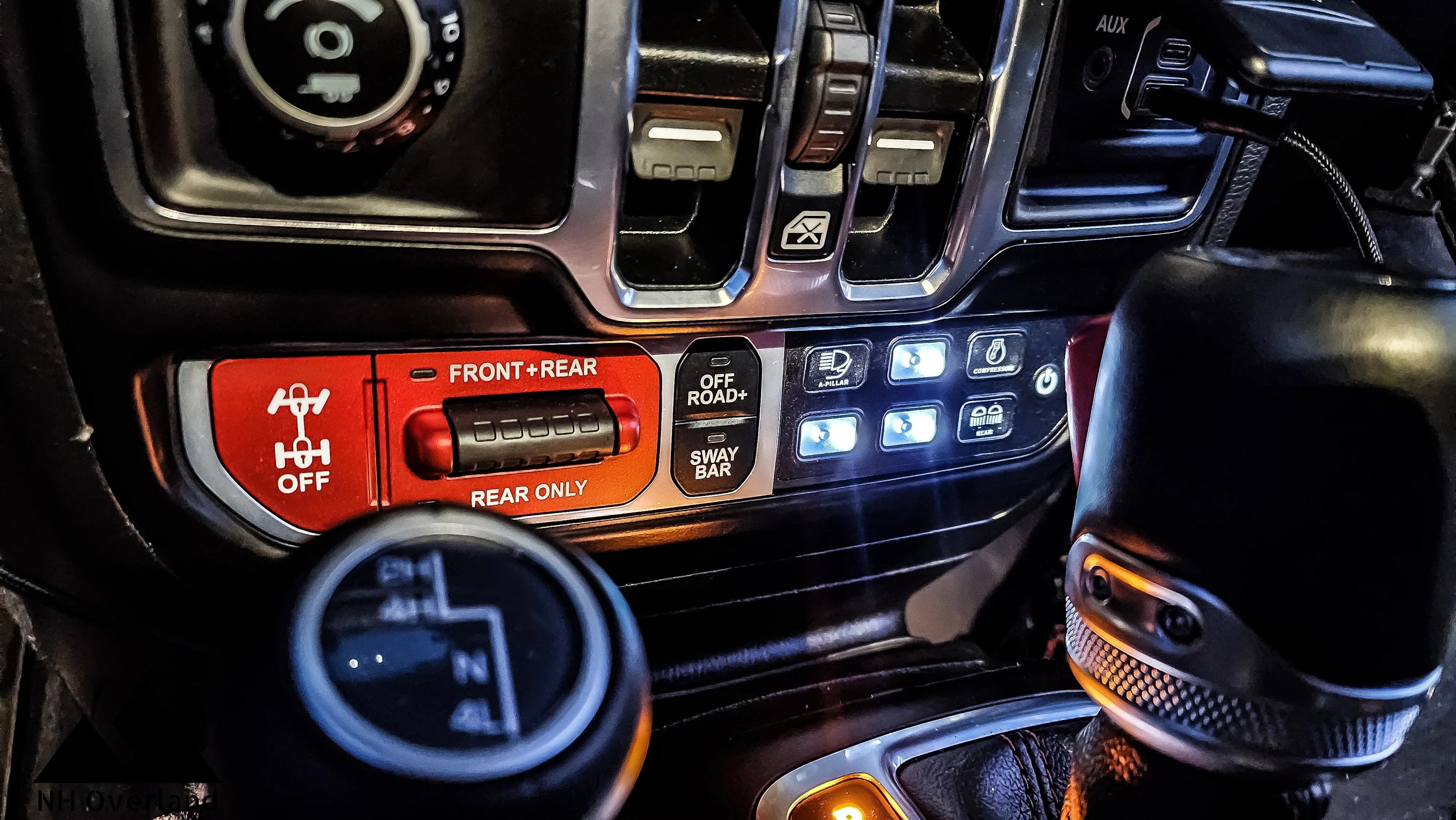 Voswitch JL300 Lower Dash Switch Panel for Jeep Wrangler JL 2018-Current and Gladiator 2020- Current - Image 8